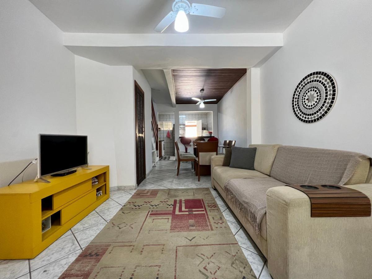 Casa Verde No Centro De Парати Екстериор снимка